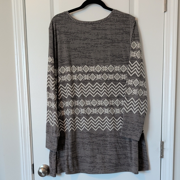 LuLaRoe Gray and White Long Sleeve Top Size XL - Picture 2 of 5